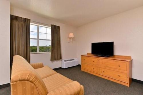 Americas Best Value Inn & Suites-Winnie Bagian luar foto